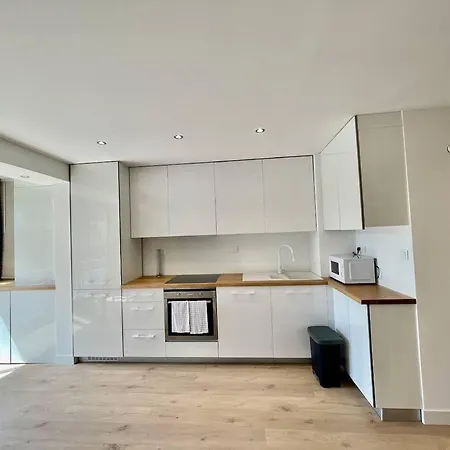 Apartment Pgh N19-centre-ville, A 200m, Parking Prive